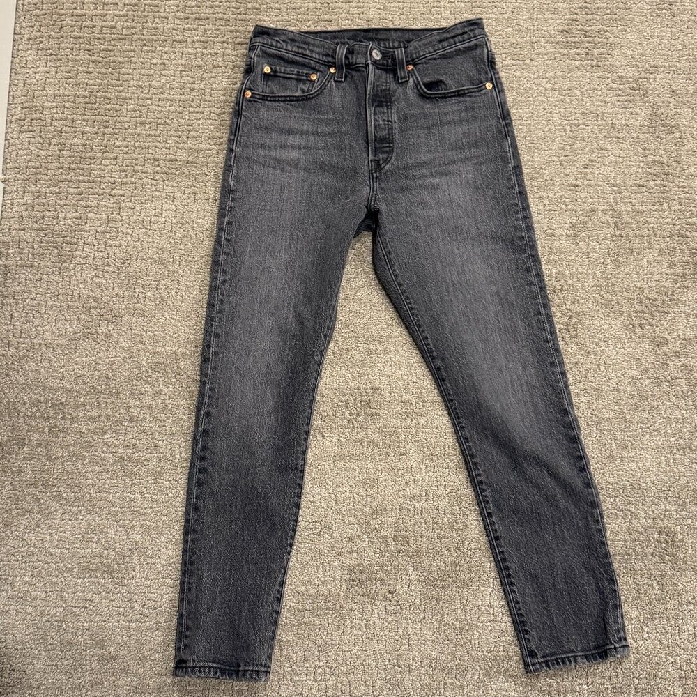 Levi 501 Skinny Jeans Grey wash size 27